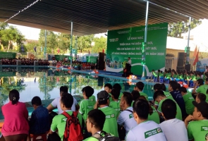 Gần 1000 học sinh tập luyện môn bơi, phòng chống đuối nước tại Quảng Nam