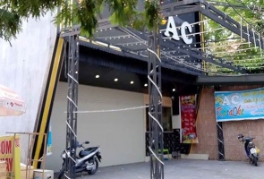 Điện Bàn- hai nhân viên quán karaoke bị nhóm khách rút súng bắn gục