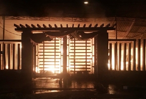 Tam Hải, Núi Thành- cửa hàng tạp hóa bốc cháy dữ dội