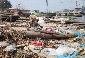 Vùng ven biển Quảng Nam: Ngập rác thải nhựa